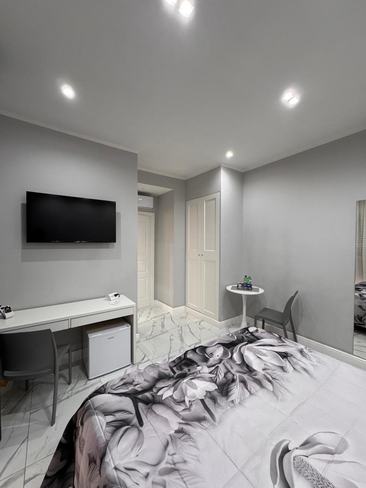 Lady Mary'S Luxury Suites ナポリ エクステリア 写真
